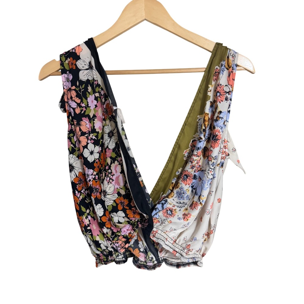 Free People Mixed Floral Print V-Neck Tie Shoulder Smocked Crop‎ Top OB1284876 M